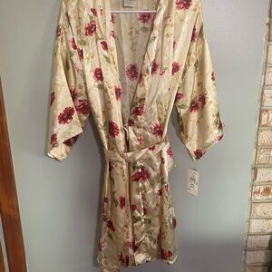 NWT Floral Satin chemise large satin nightgown and robe set floral MSRP $40